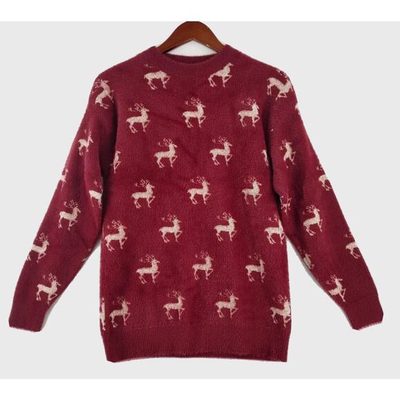 Christmas Sweater Jumper Women Sz M Red Reindeer Print Fuzzy Cozy Buttery Soft - Picture 1 of 11